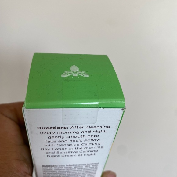 Burt's Bees Hydrating Toner and Calming Serum with aloe and rice milk set - Picture 6 of 7